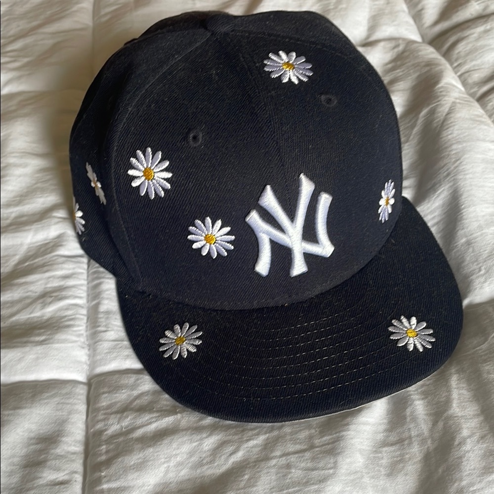 Floral Embroidered Black Cap